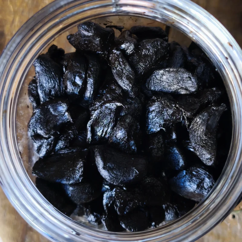 Aglio Nero in cucina: come si produce e le sue proprietà